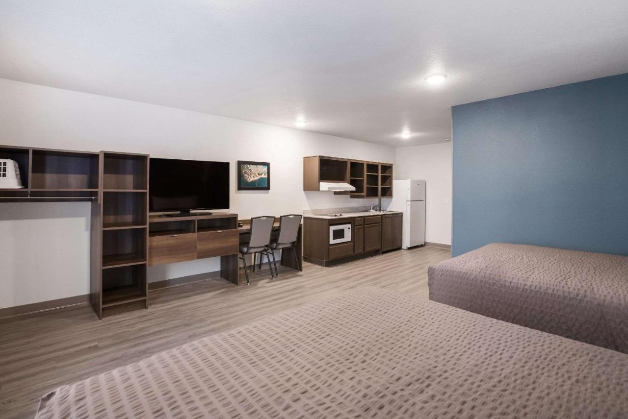 Woodspring Suites Detroit Мадисън Хайтс Екстериор снимка