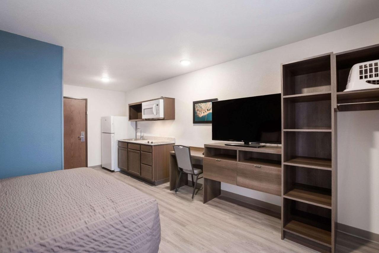 Woodspring Suites Detroit Мадисън Хайтс Екстериор снимка