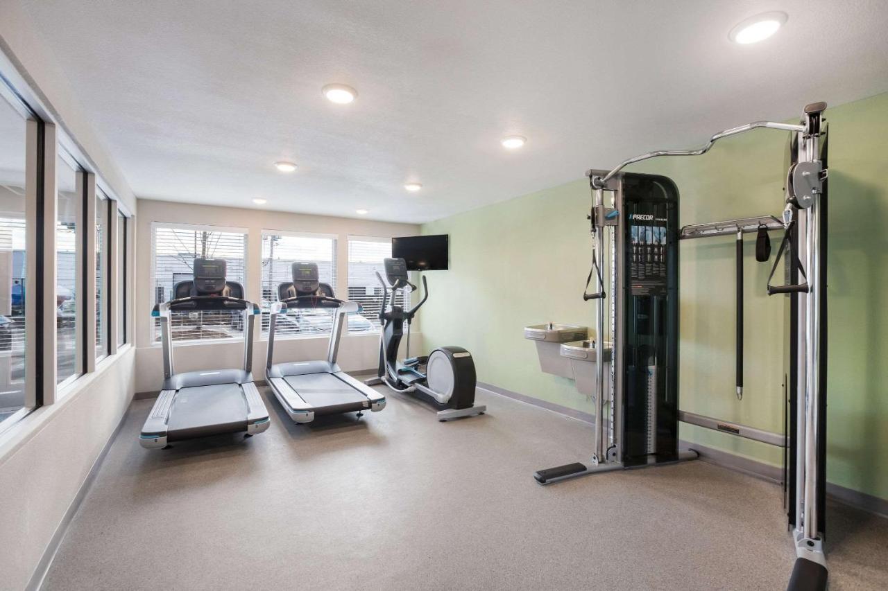 Woodspring Suites Detroit Мадисън Хайтс Екстериор снимка