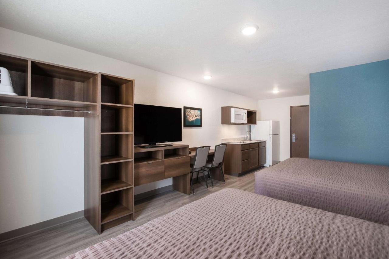 Woodspring Suites Detroit Мадисън Хайтс Екстериор снимка